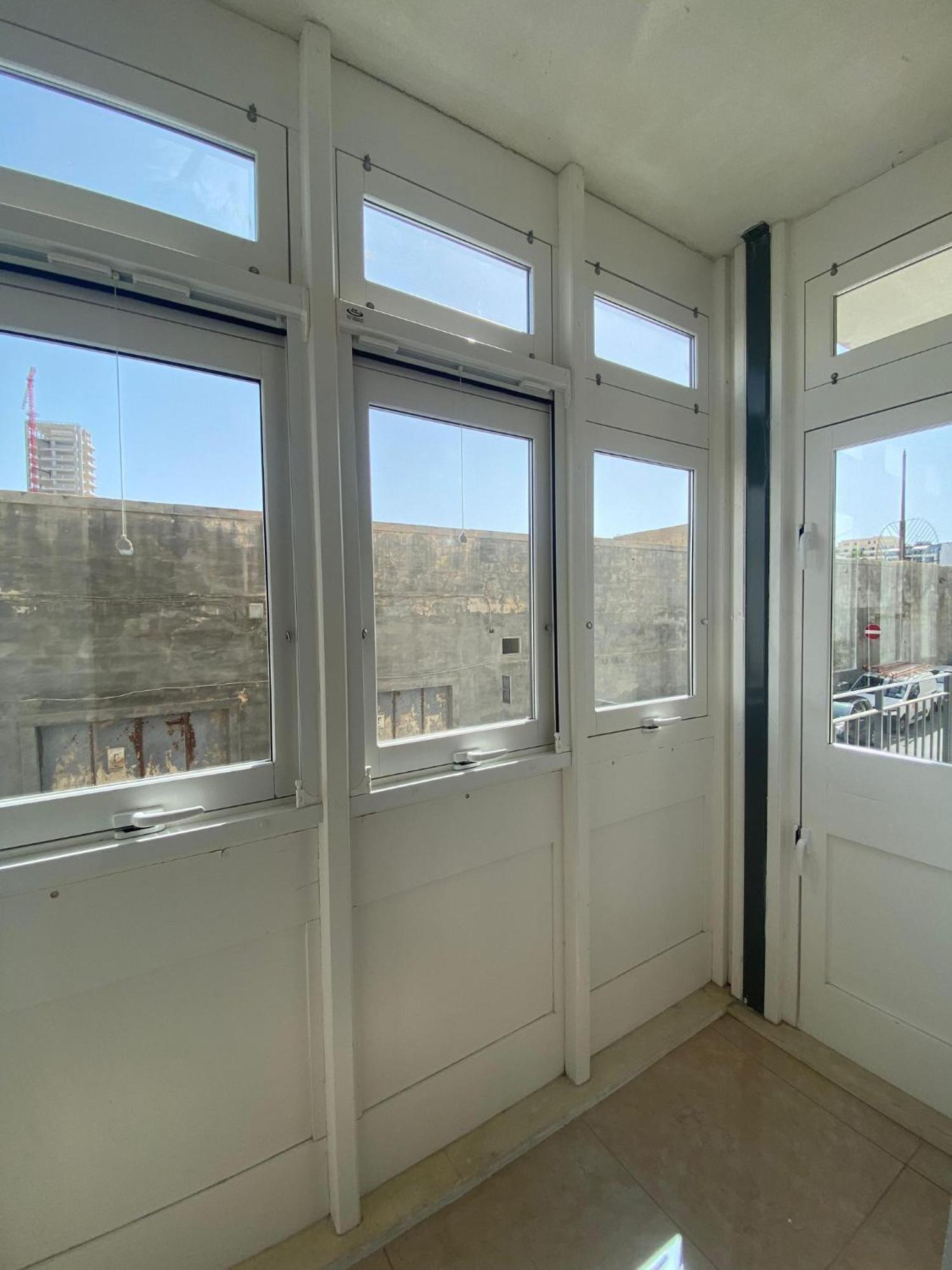 Cozy 2 Bedroom Apartment Near Seafront Gzira ภายนอก รูปภาพ